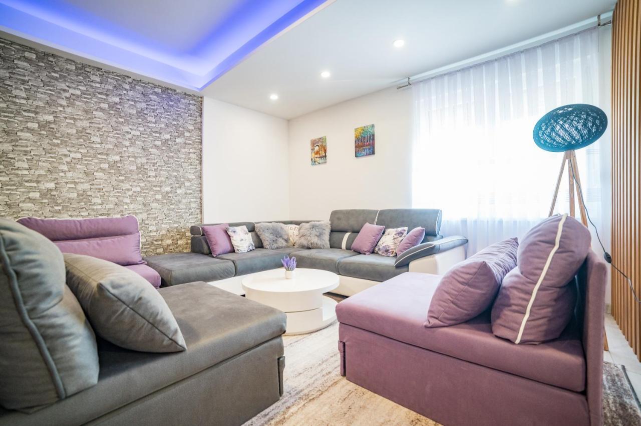 San-Mar Apartments ทูซลา ภายนอก รูปภาพ
