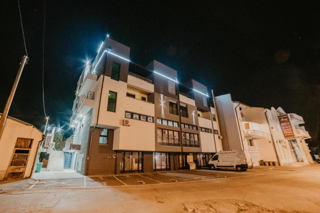 San-Mar Apartments ทูซลา ภายนอก รูปภาพ