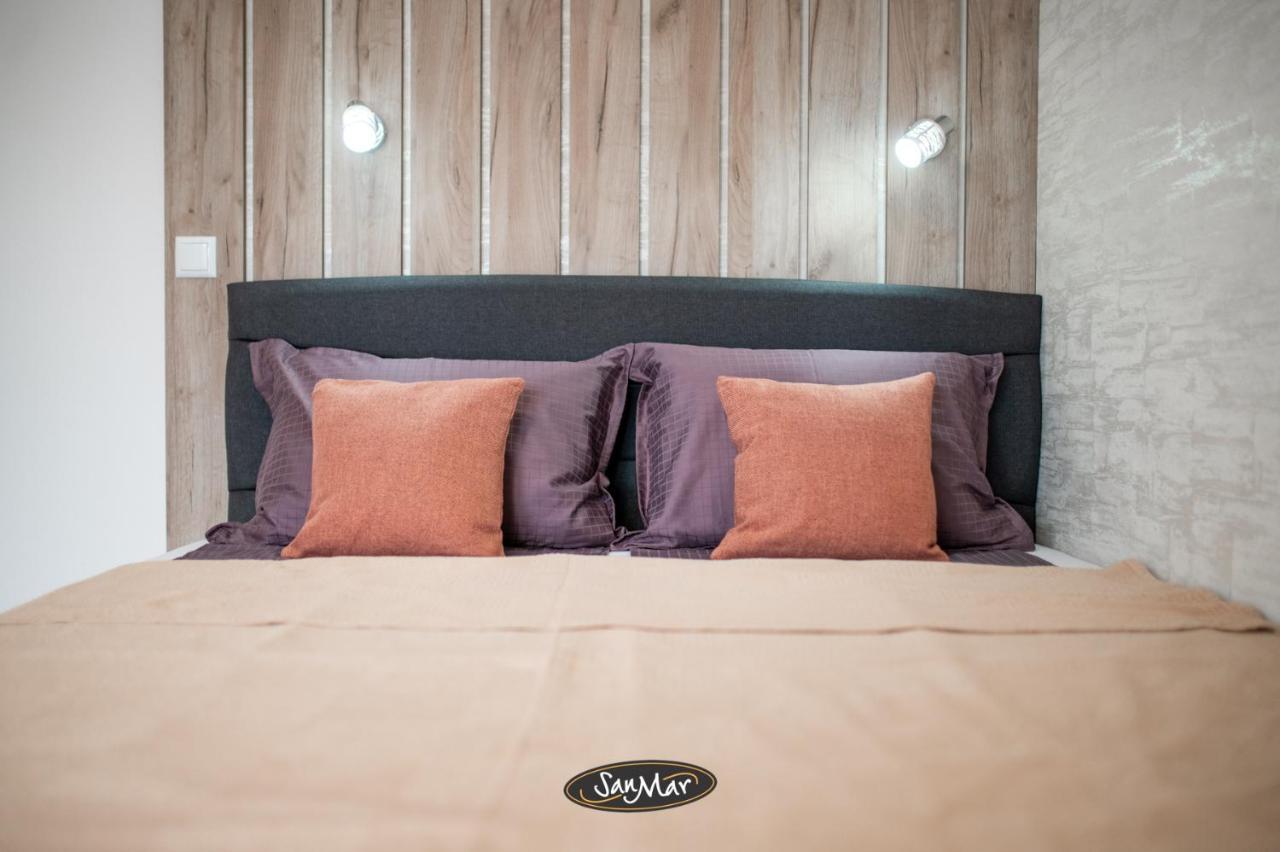 San-Mar Apartments ทูซลา ภายนอก รูปภาพ
