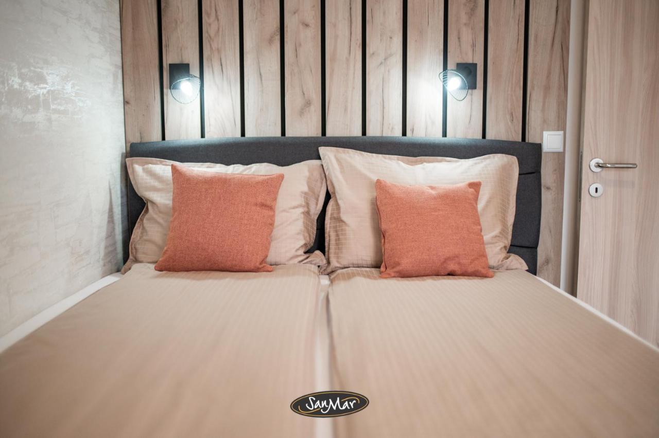 San-Mar Apartments ทูซลา ภายนอก รูปภาพ